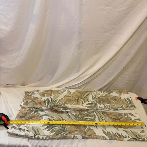 Vintage Y2K Lucky Brand Pants 4/27 Cargo Capri FloralWide Leg Camo Leaf Military - Picture 7 of 12